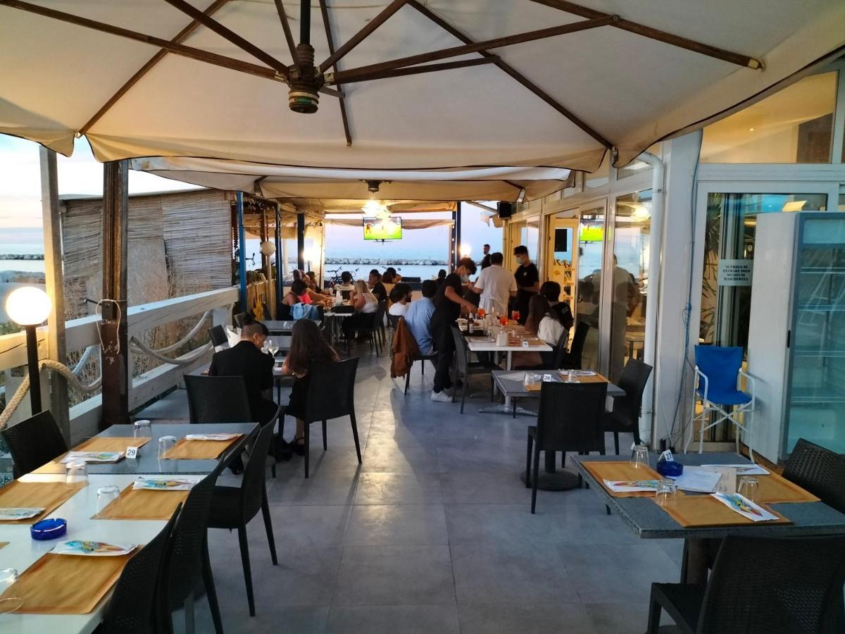 Chalet Del Sole ฟาโน ภายนอก รูปภาพ